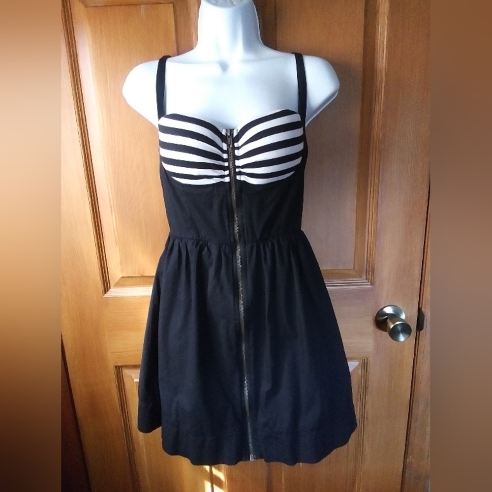 Hot Topic Black and White with Spaghetti Straps, Dress